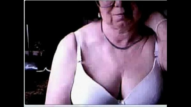 Ernestina Mom Mommy Voyeur Hacked Webcam Amateur Sex Caught Webcam