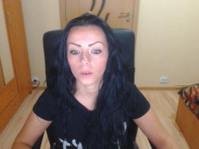 8903-curvysonia-pussy-horny-caucasian-green-eyes-large-tits-webcam-model