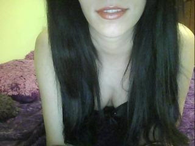 20229-christinehall-green-eyes-shaved-pussy-webcam-model-brunette-webcam-pussy