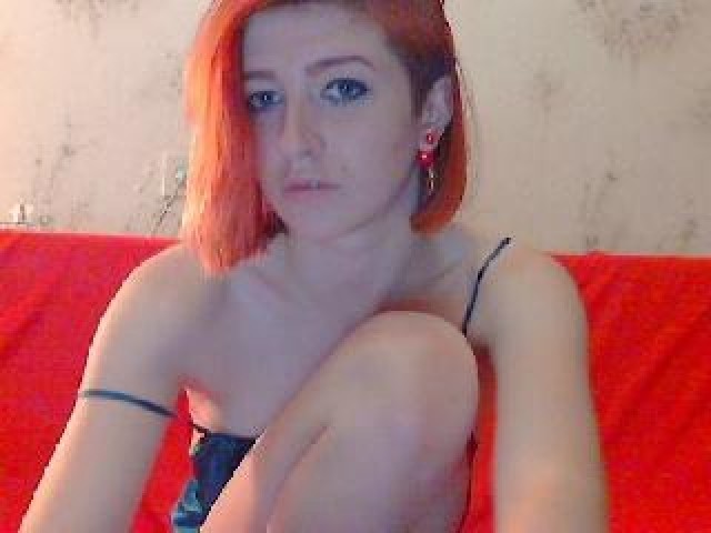 25712-bestiyabest-webcam-redhead-green-eyes-tits-pussy-medium-tits