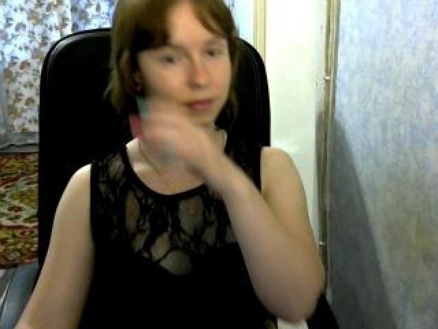 26120-littlestar-brown-eyes-hairy-pussy-medium-tits-female-webcam-model