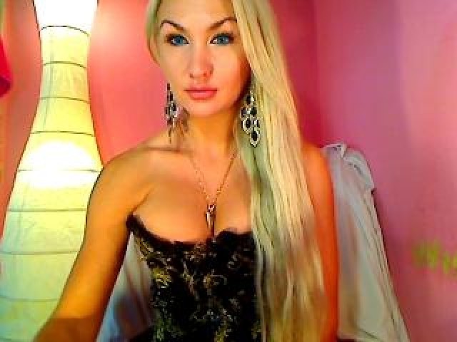 32405-sindiana-female-webcam-model-straight-tits-blonde-pussy-large-tits