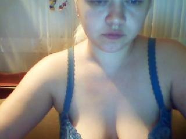 32805-alino4ka28-pussy-medium-tits-caucasian-tits-webcam-model-blonde-webcam