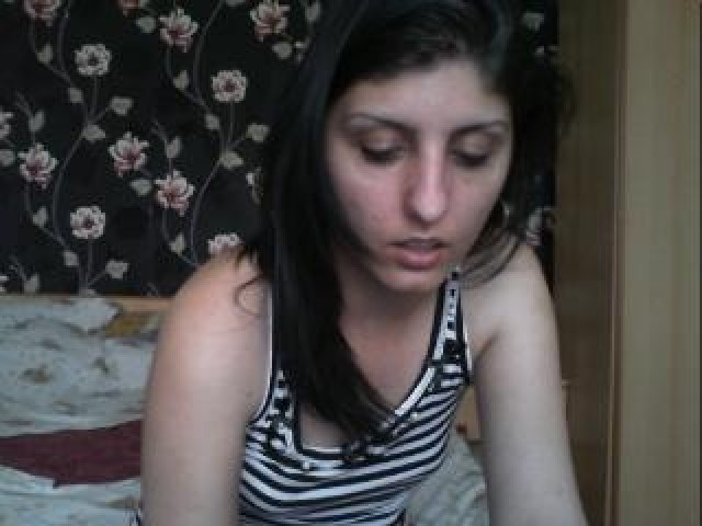 34847-kosmygeo-babe-brown-eyes-caucasian-female-webcam-model-brunette