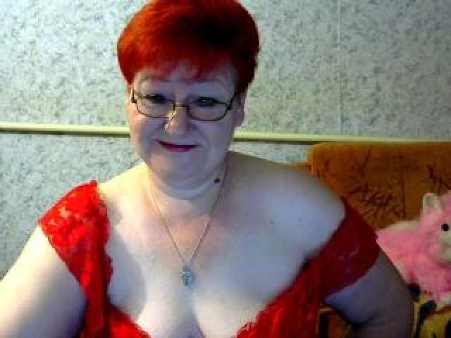 35077-deizeri-medium-tits-webcam-webcam-model-redhead-hairy-pussy