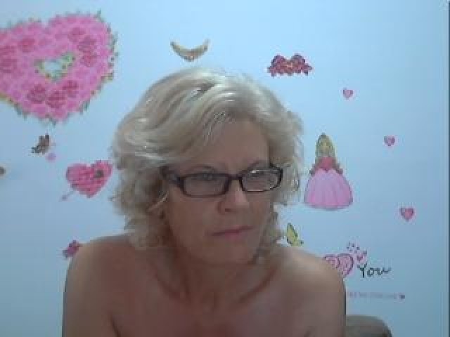 42313-wildmaryanne-female-blonde-straight-mature-blue-eyes-webcam-caucasian