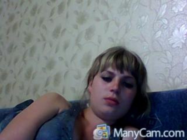 43355-markabel-shaved-pussy-webcam-medium-tits-female-pussy-caucasian-babe