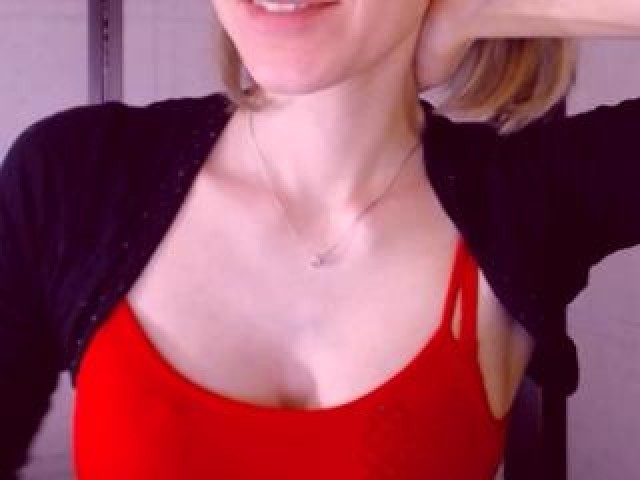 43411-callmenelly-female-medium-tits-tits-caucasian-webcam-babe-straight