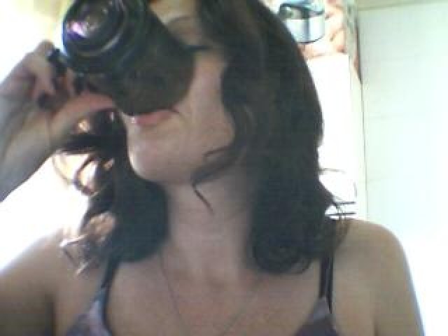50585-valikirua247-webcam-model-brunette-straight-shaved-pussy-babe-webcam