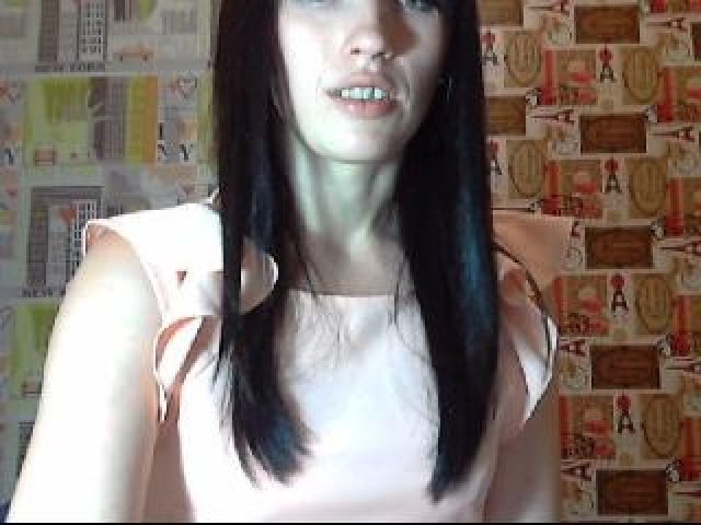 53905-ladyyyy1-caucasian-webcam-model-brunette-green-eyes-tits-straight