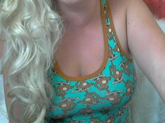 58806-tagira-webcam-model-blonde-female-pussy-straight-latino-teen